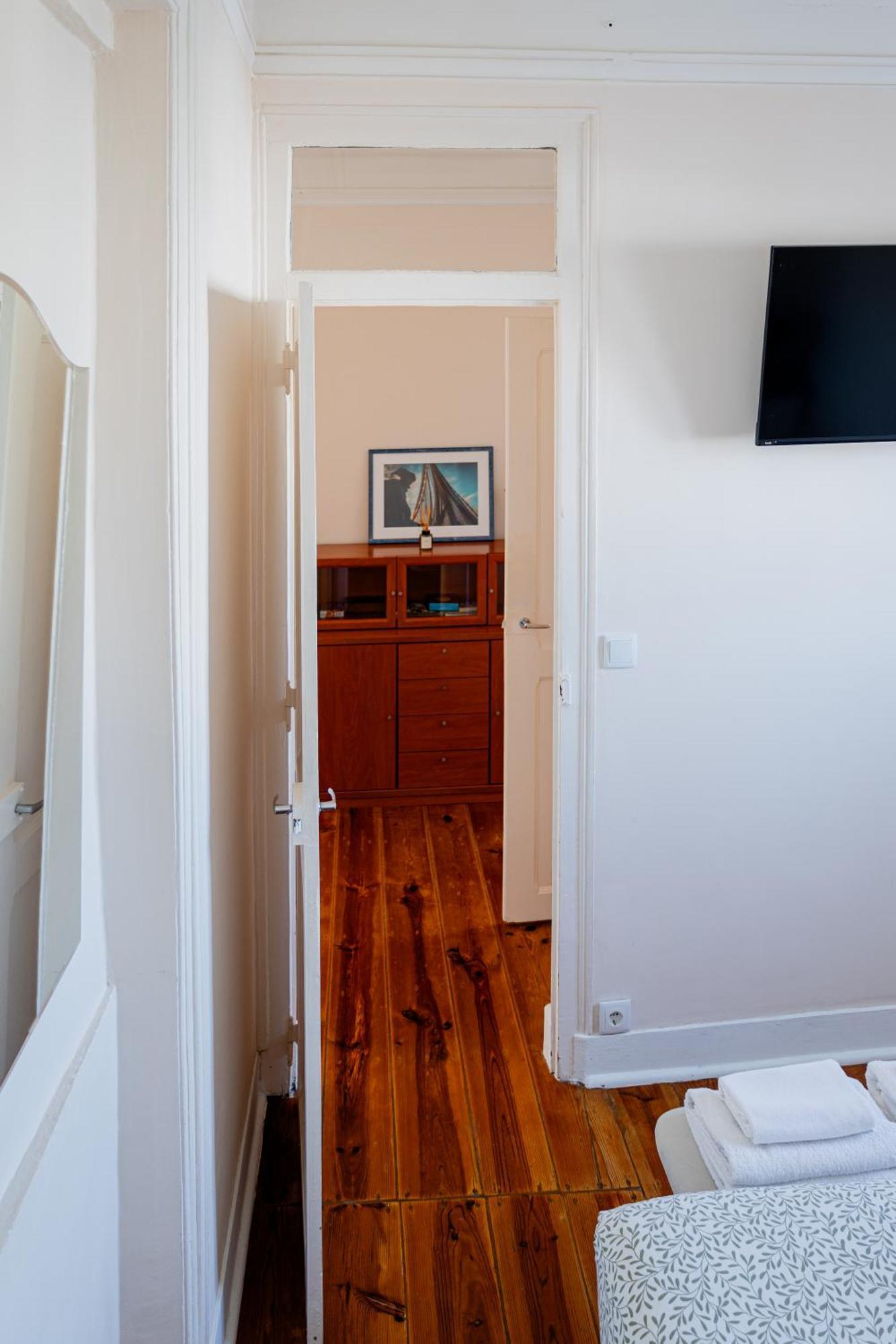 Angels Homes-N27, 3ºfloor - Bairro Tipico, Centro Lisboa Luaran gambar