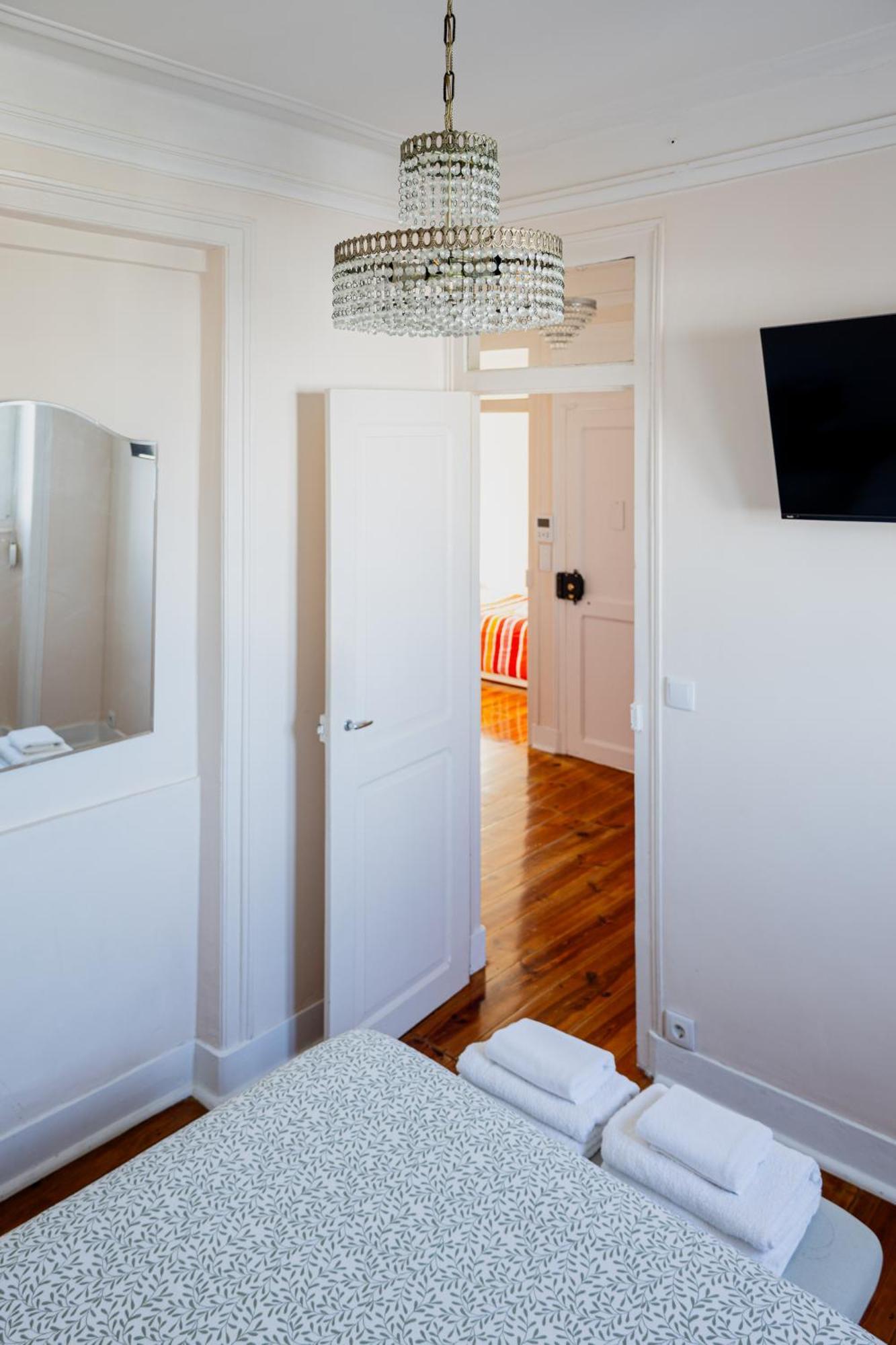 Angels Homes-N27, 3ºfloor - Bairro Tipico, Centro Lisboa Luaran gambar